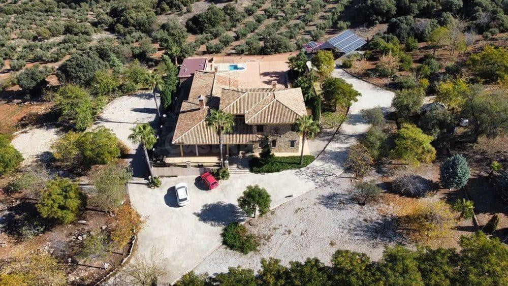 Exclusiva finca de recreo y caza con 280 hectáreas en plena 