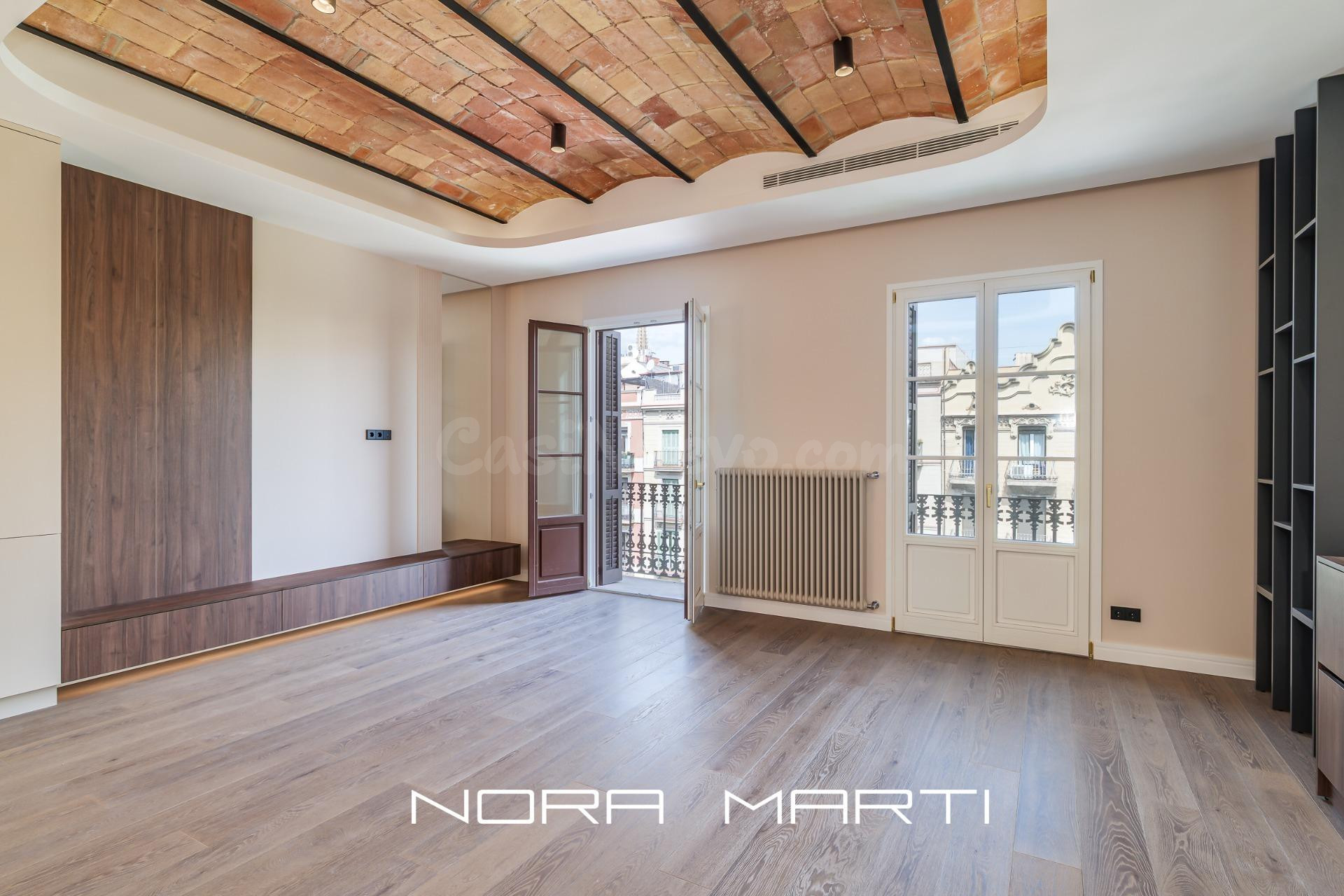 Exclusiva vivienda reformada de 166 m2 en finca regia del Eixample