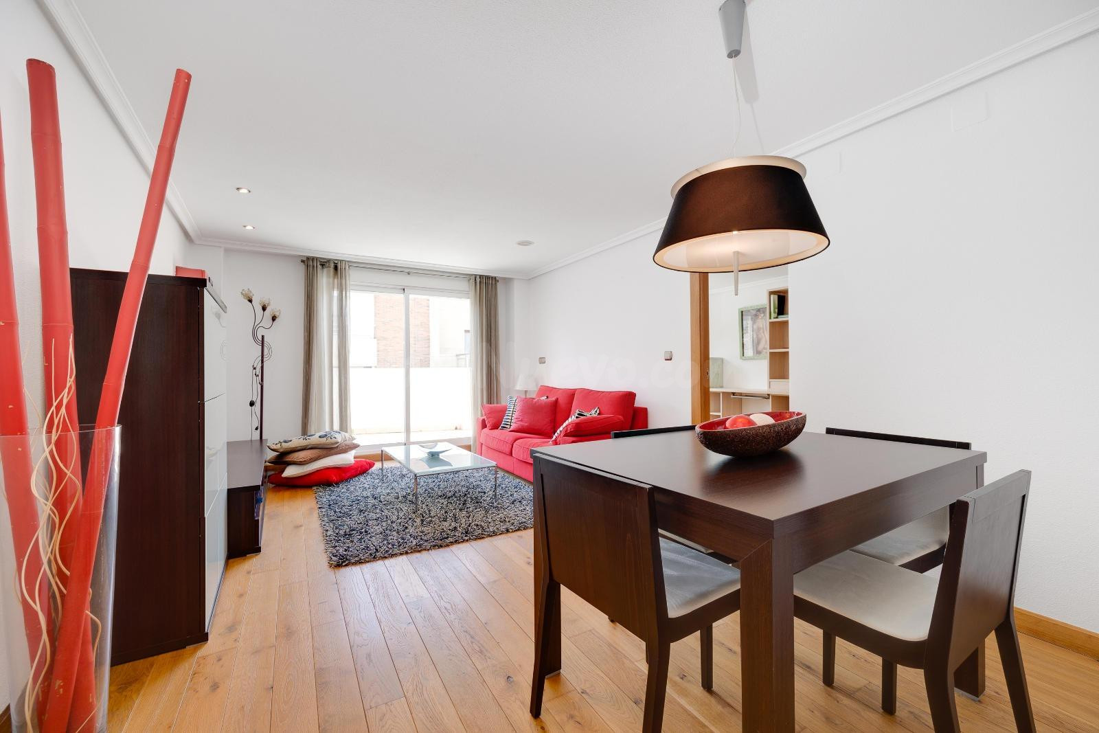 APARTAMENTO DE 3 DORMITORIOS 2 BAÑOS EN TORREVIEJA