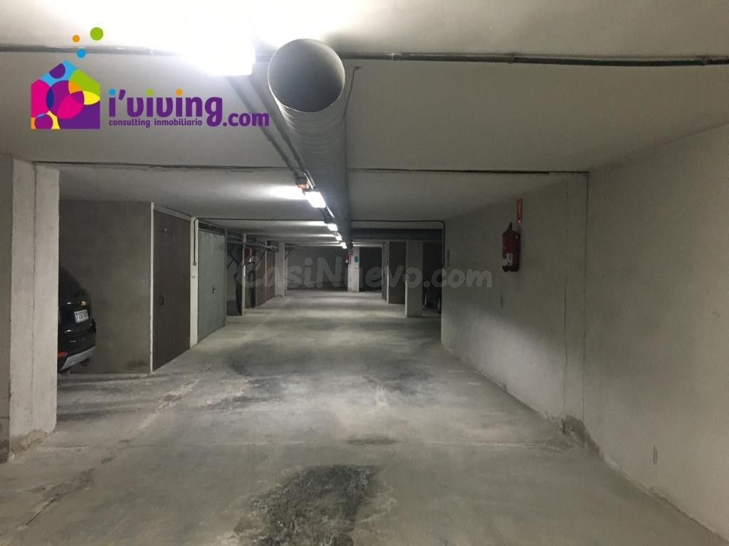 Parking coche en Venta en Albox Almería