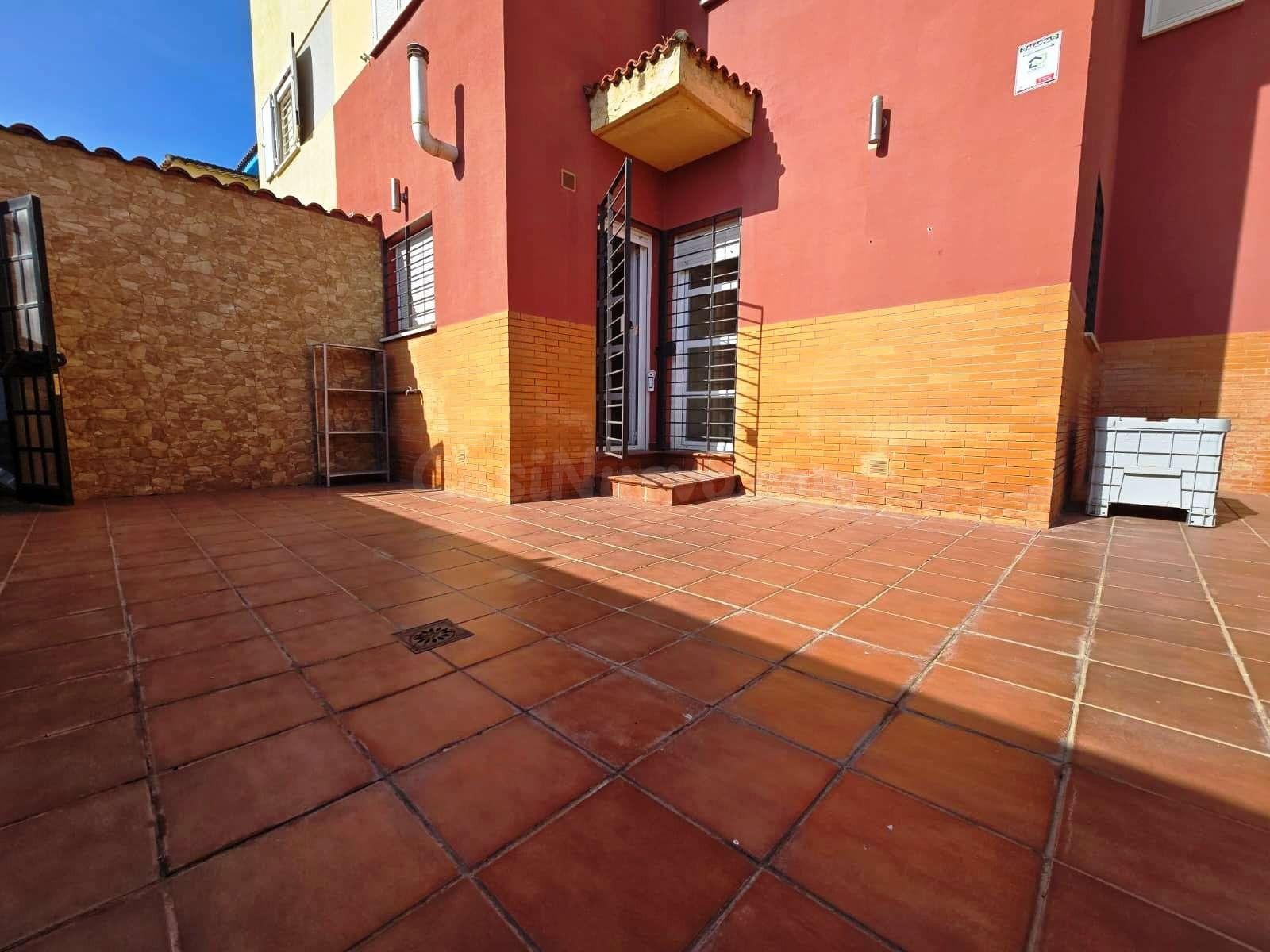 Chalet adosado en esquina - Castilleja de la Cuesta