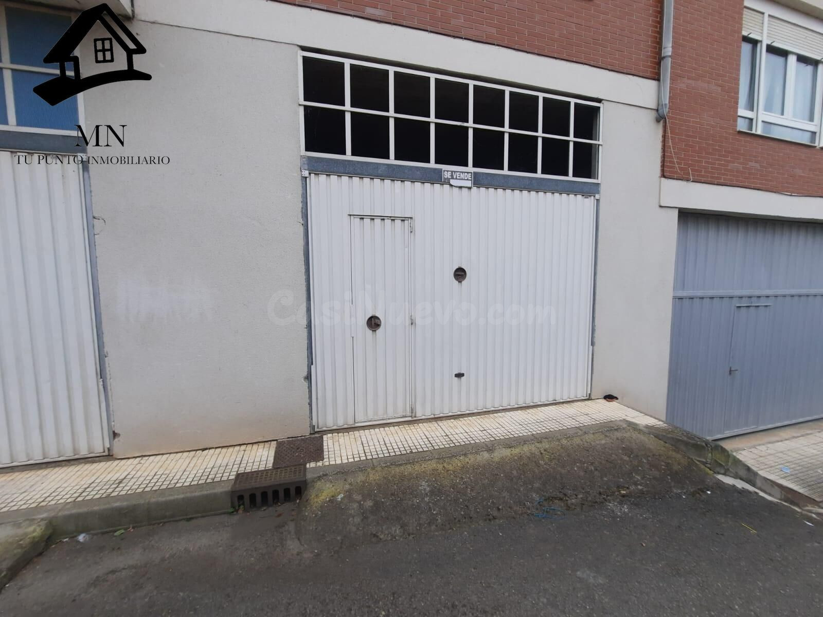 Local-almacén de 36 m2 ideal como garaje cerrado en pleno centro de Selaya