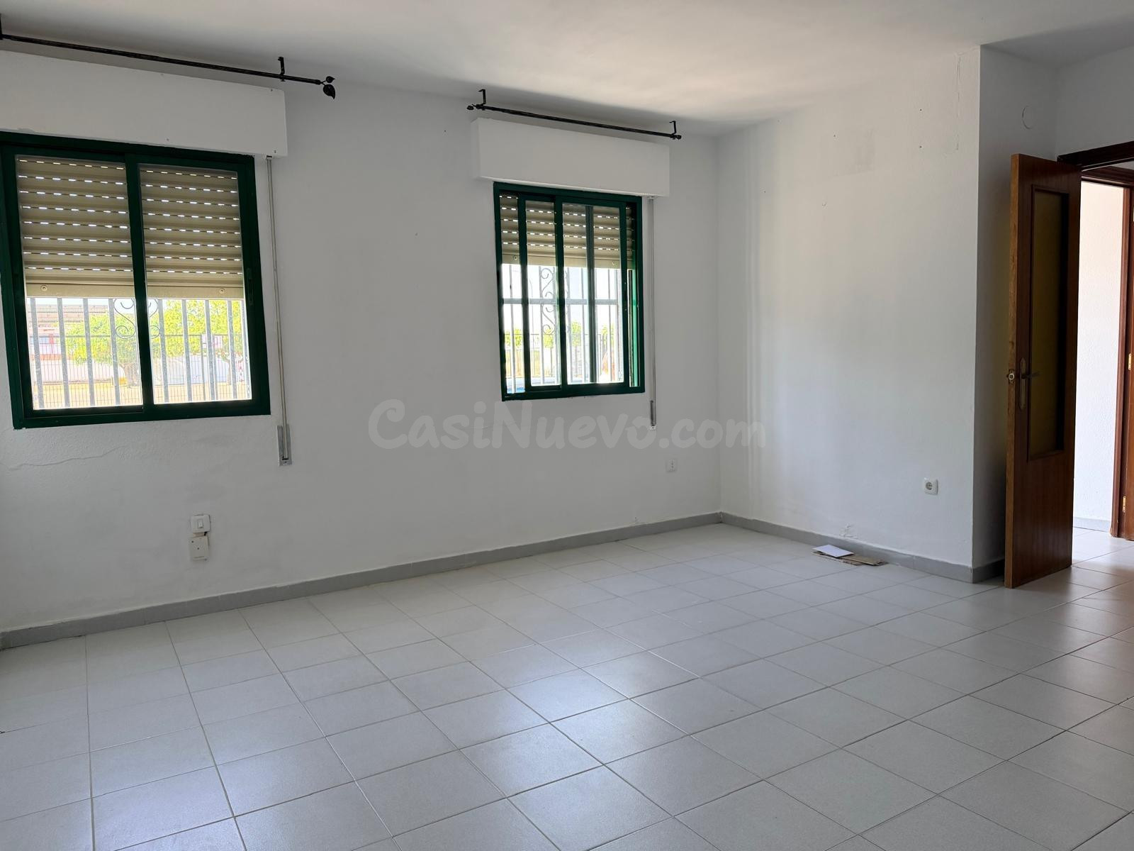 CASA EN VALDELAZADA