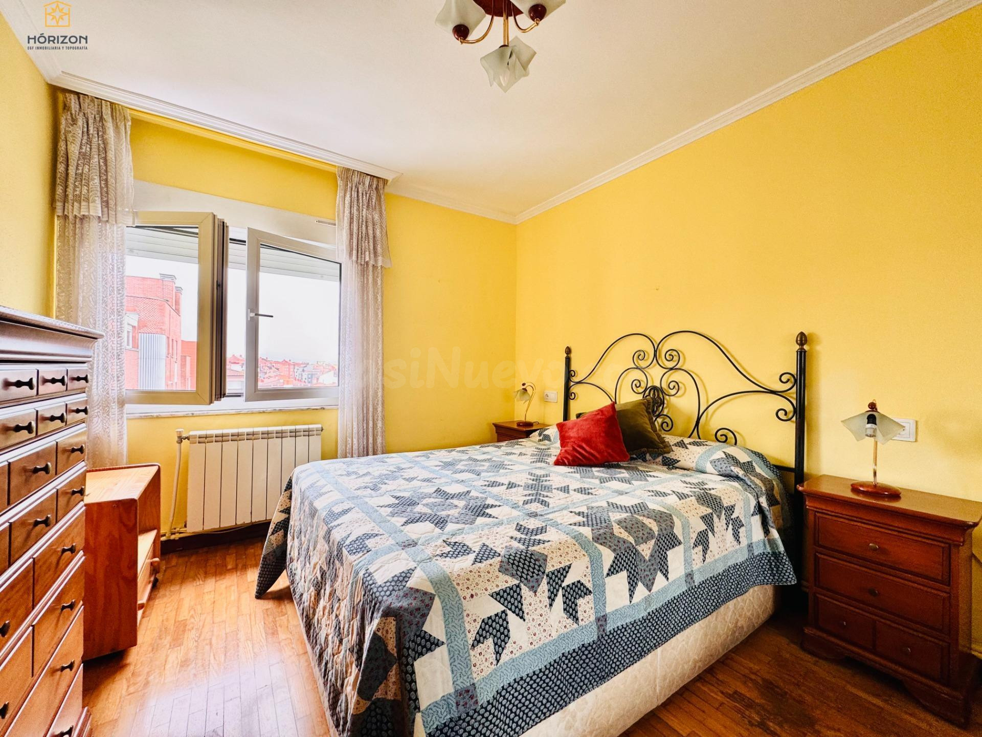 Piso en venta en El Coto, Gijón