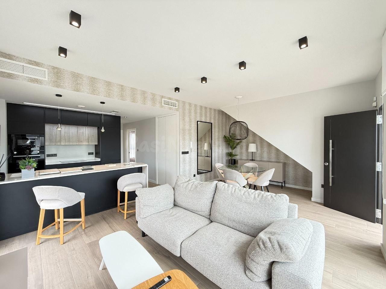 NUEVO ÁTICO DE LUJO DE DISEÑO EN PUNTA PRIMA | SUR DE LA COSTA BLANC
