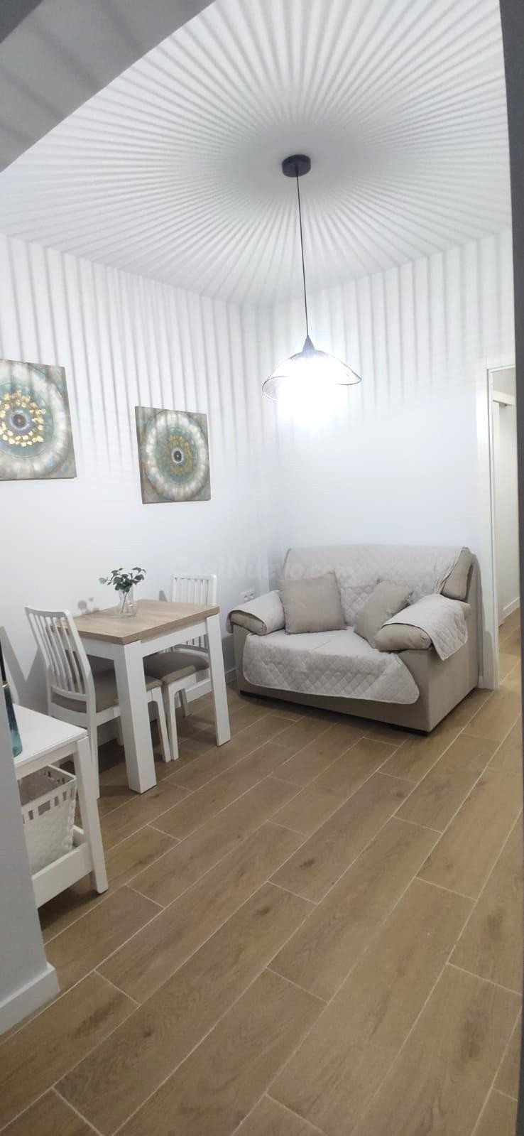 Nervión, Huerta de Santa Teresa. Excelente apartamento reformado se alquila. PERSONA SOLA.