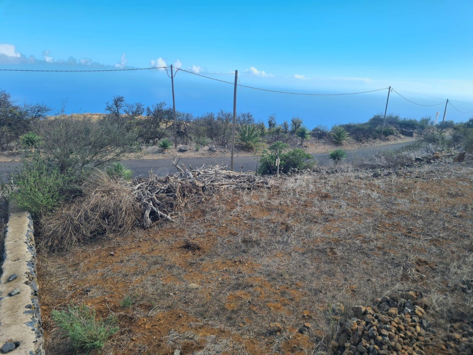 Venta de terreno rústico en Isora El Hierro - foto 2