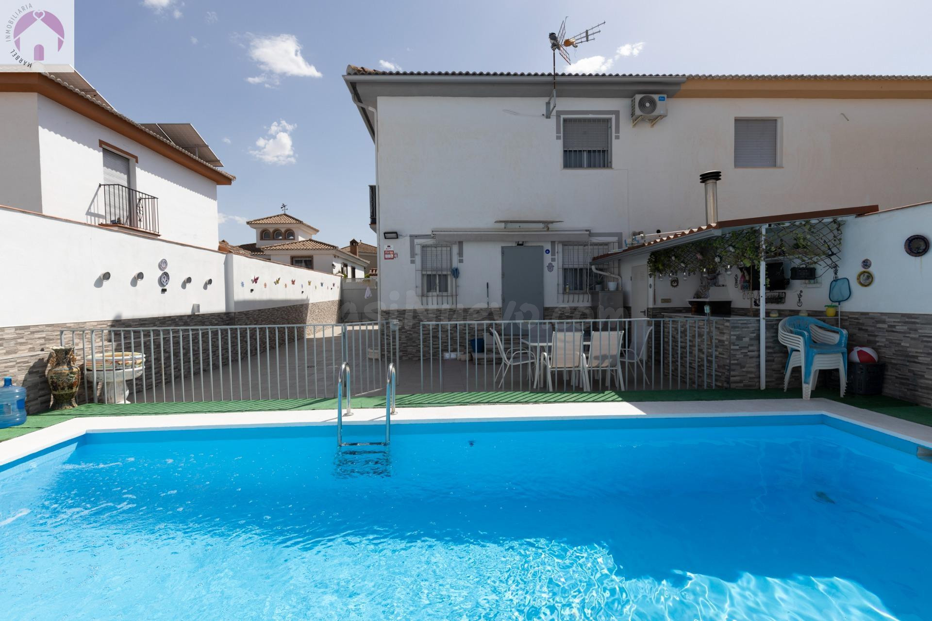 Chalet 3 habitaciones 113m² en venta - Zona aeropuerto