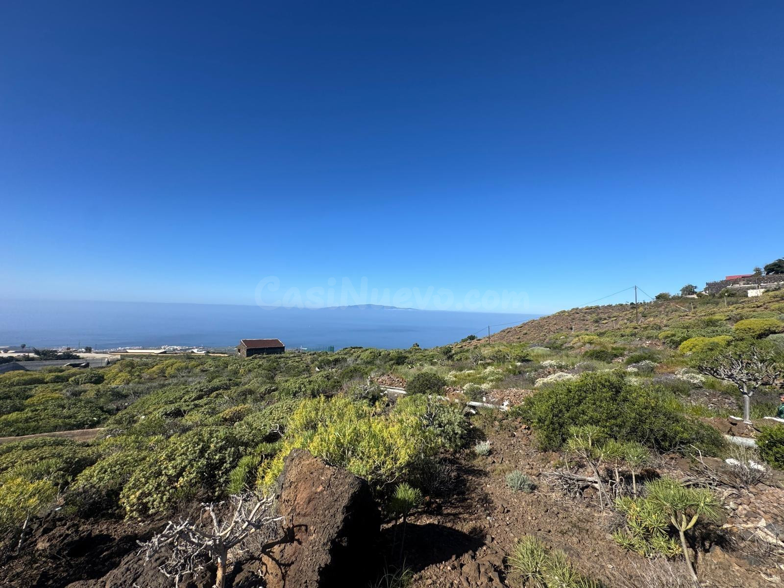 Venta de terreno rústico de 882 m2 de naturaleza, vistas infinitas al Atlántico y a 410 metros sobre el nivel del mar,