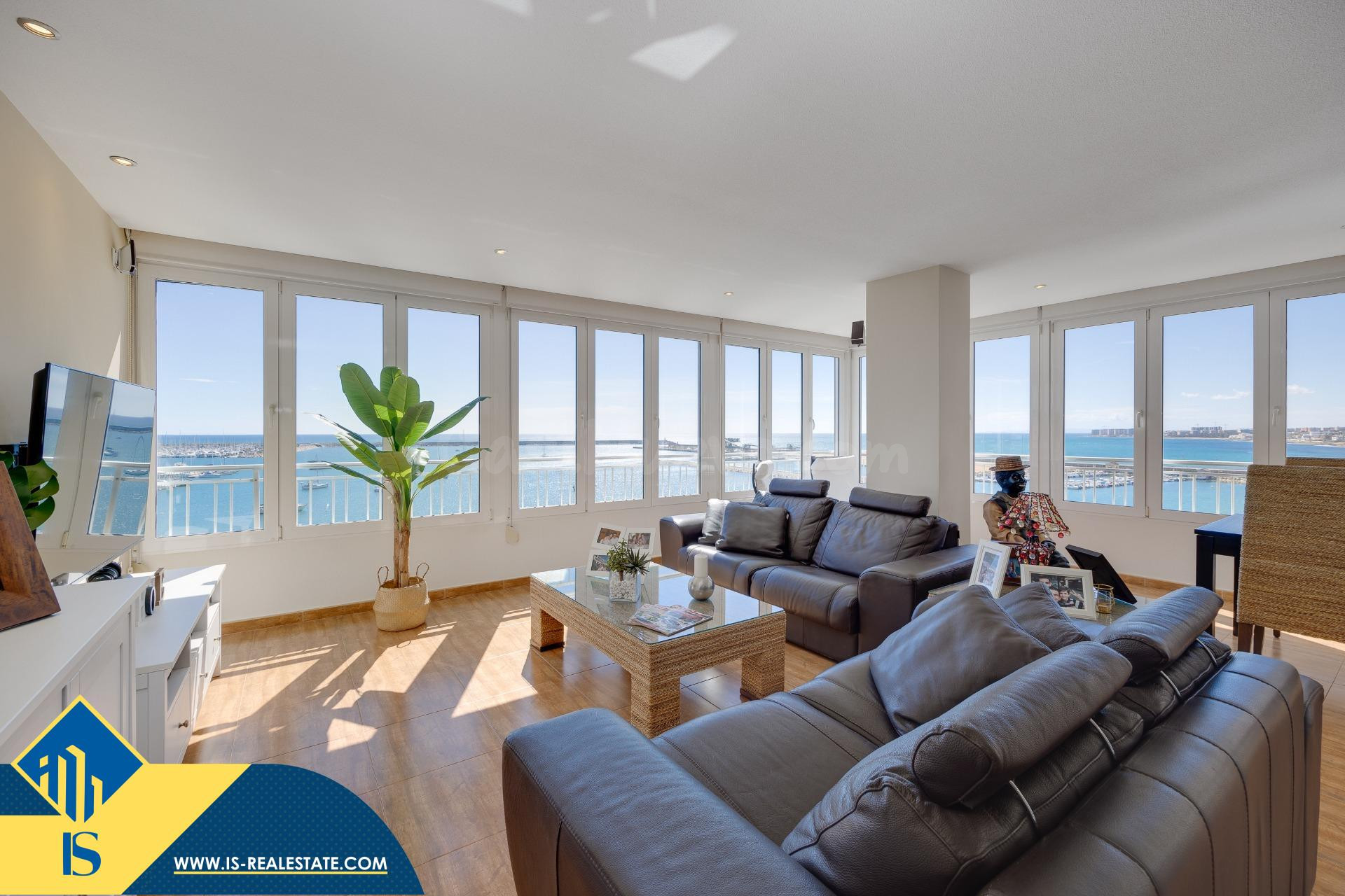 INCREIBLE PISO CON VISTAS PANORAMICAS AL MAR!!!
