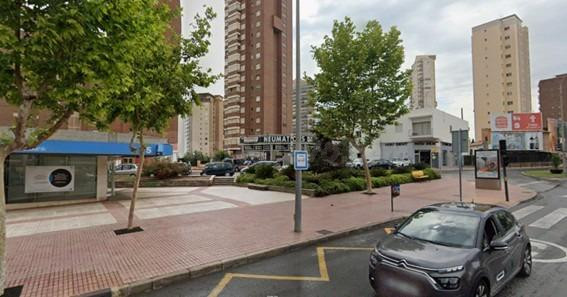 GARAJE DE RAYA A UN PASO DEL CENTRO DE BENIDORM EN SOTANO DE GARAJES