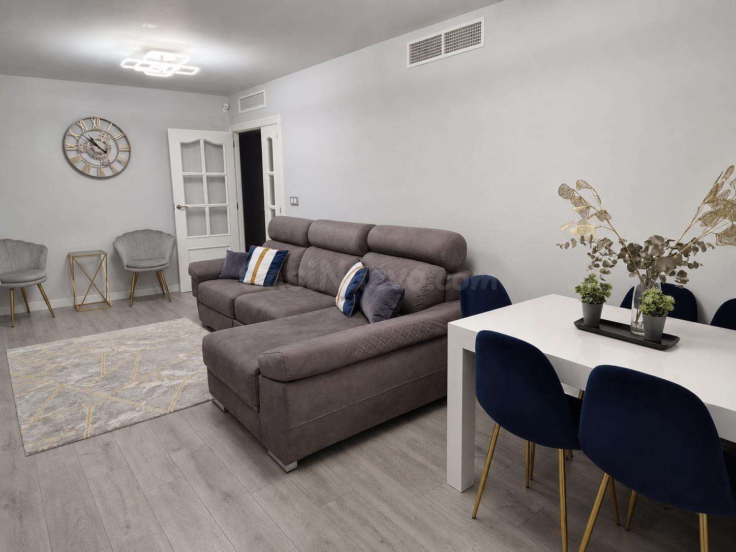 Tu Buena Casa te presenta este fantástico piso en Molina de Segura, listo para entrar a vivir.