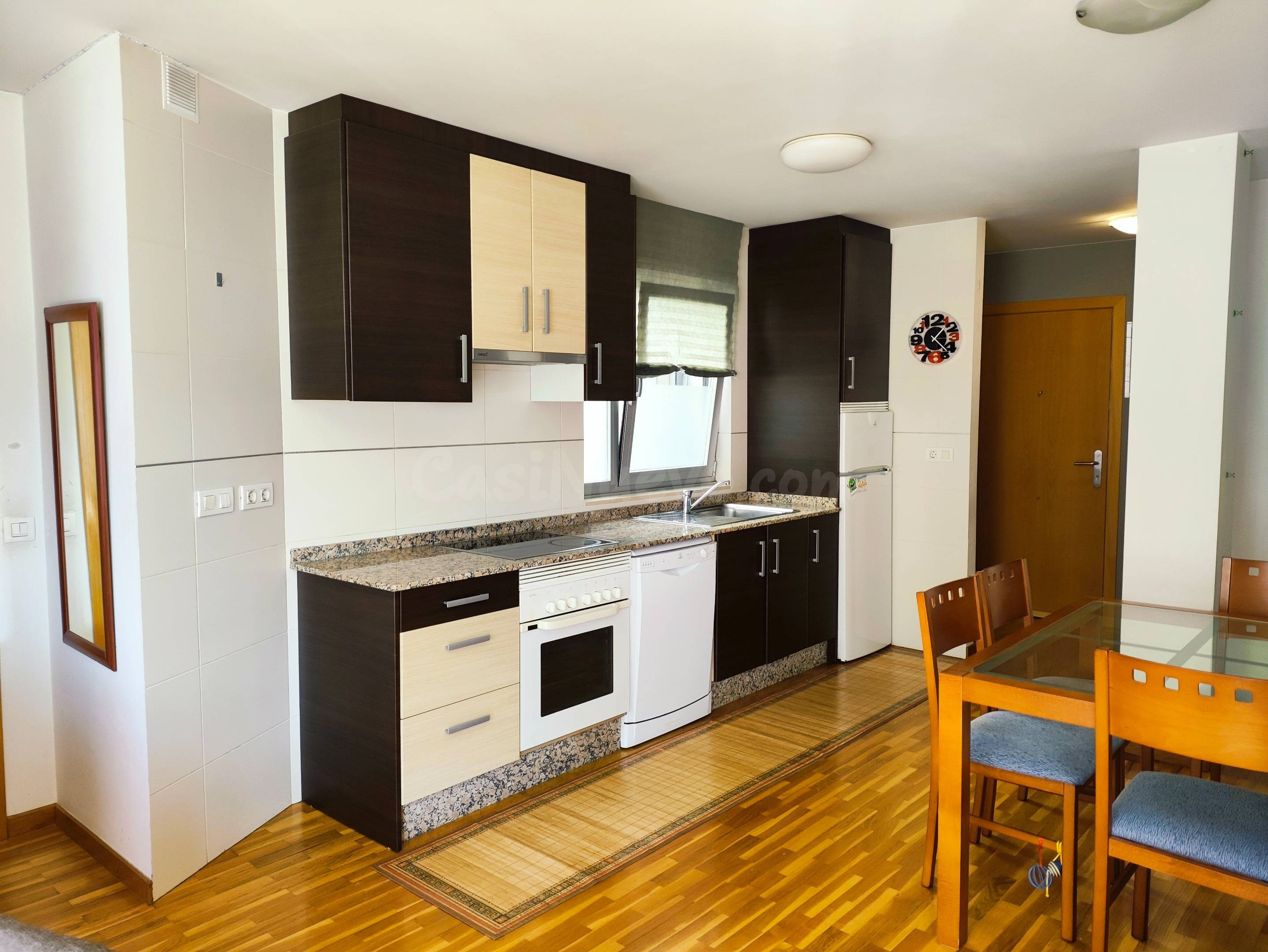 APARTAMENTO DE 1 DORMITORIO, TOTALMENTE AMUEBLADO, CON GARAJ - foto 5