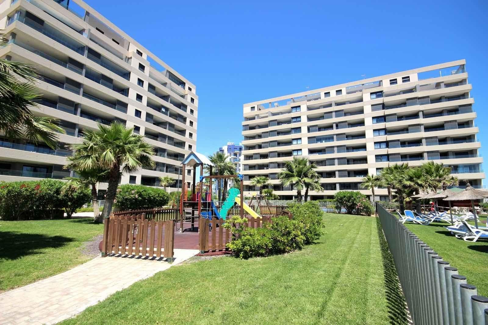 Apartamento 3 habitaciones 154m² en venta - Punta Prima