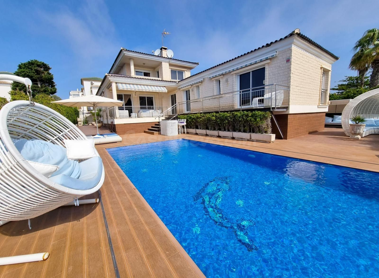 Villa 5 habitaciones 670m² en venta - Torrevieja