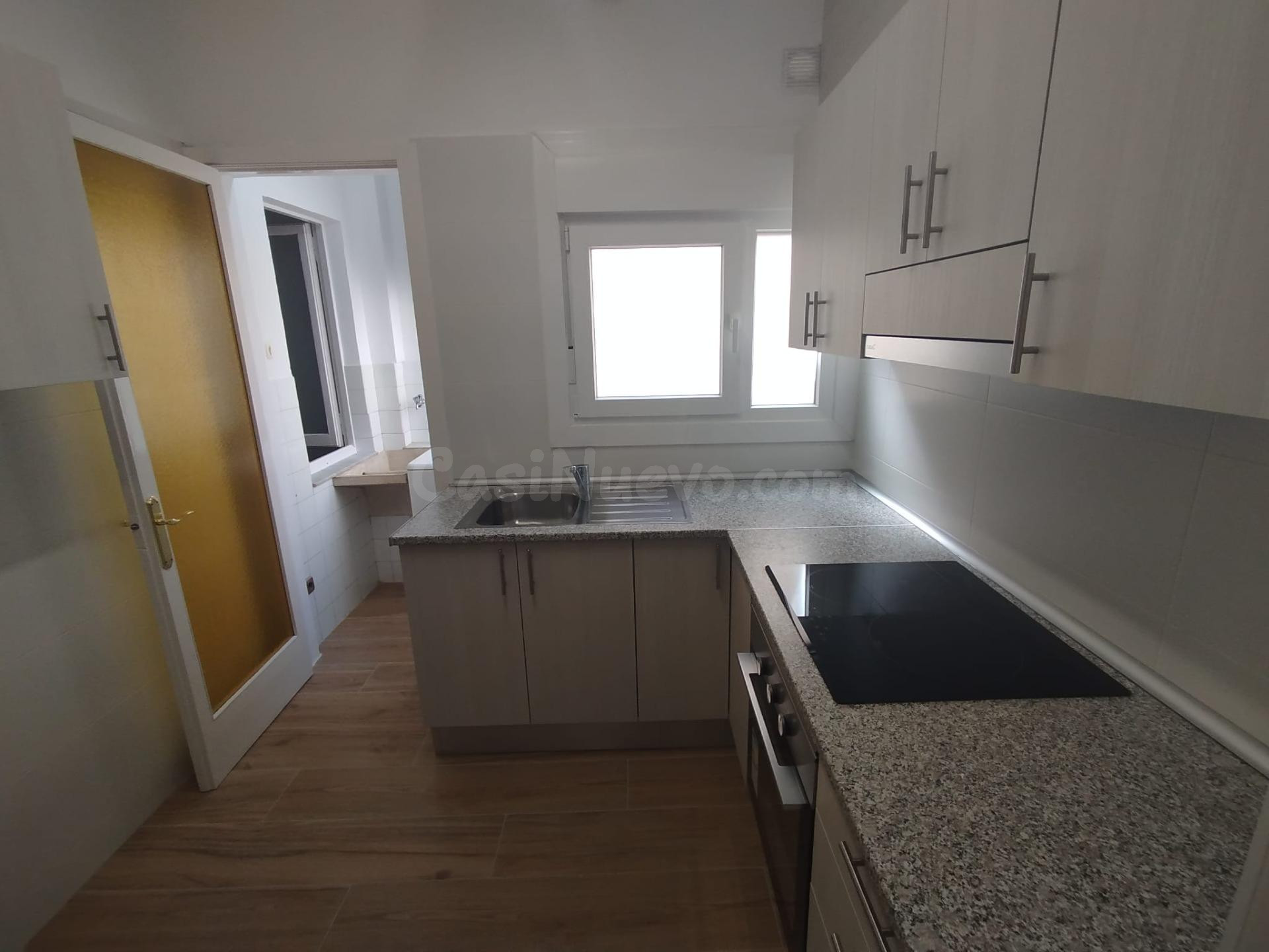 PISO EN VENTA CON TRASTERO