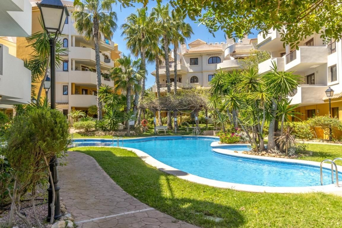 Ático 2 habitaciones 125m² en venta - Punta Prima
