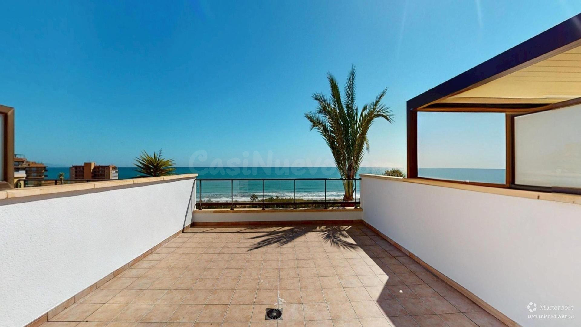 ¡NUEVO PRECIO! € 515.000. Dúplex de lujo en primera línea en Los Arenales del Sol, Elche / Elx