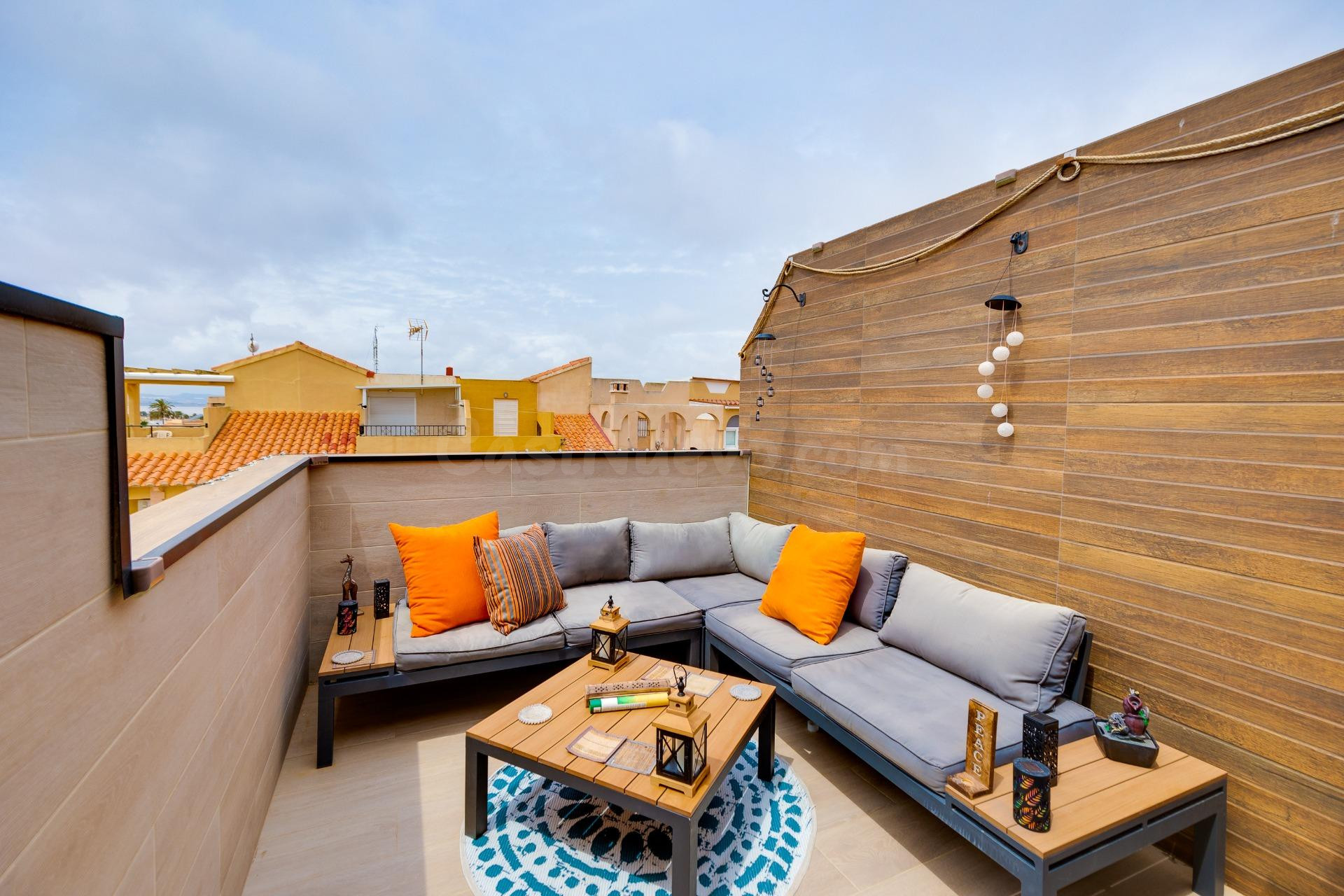 ☀️ Impresionante bungalow de planta superior con solarium privado – El Chaparral, Torrevieja