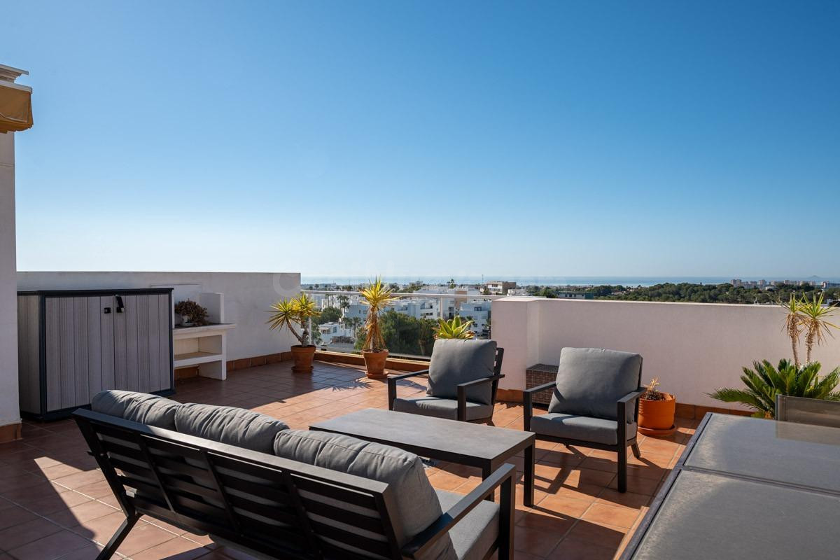 ÁTICO MODERNO DE 2 habitaciones CON VISTAS AL MAR Y SOLARIUM PRIVADO EN LA AZOTEA – VILLAMARTÍN