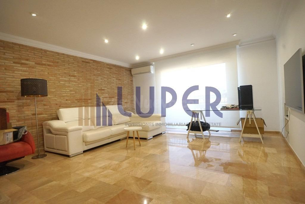 ¡SE ALQUILAN habitaciones PARA ESTUDIANTES!