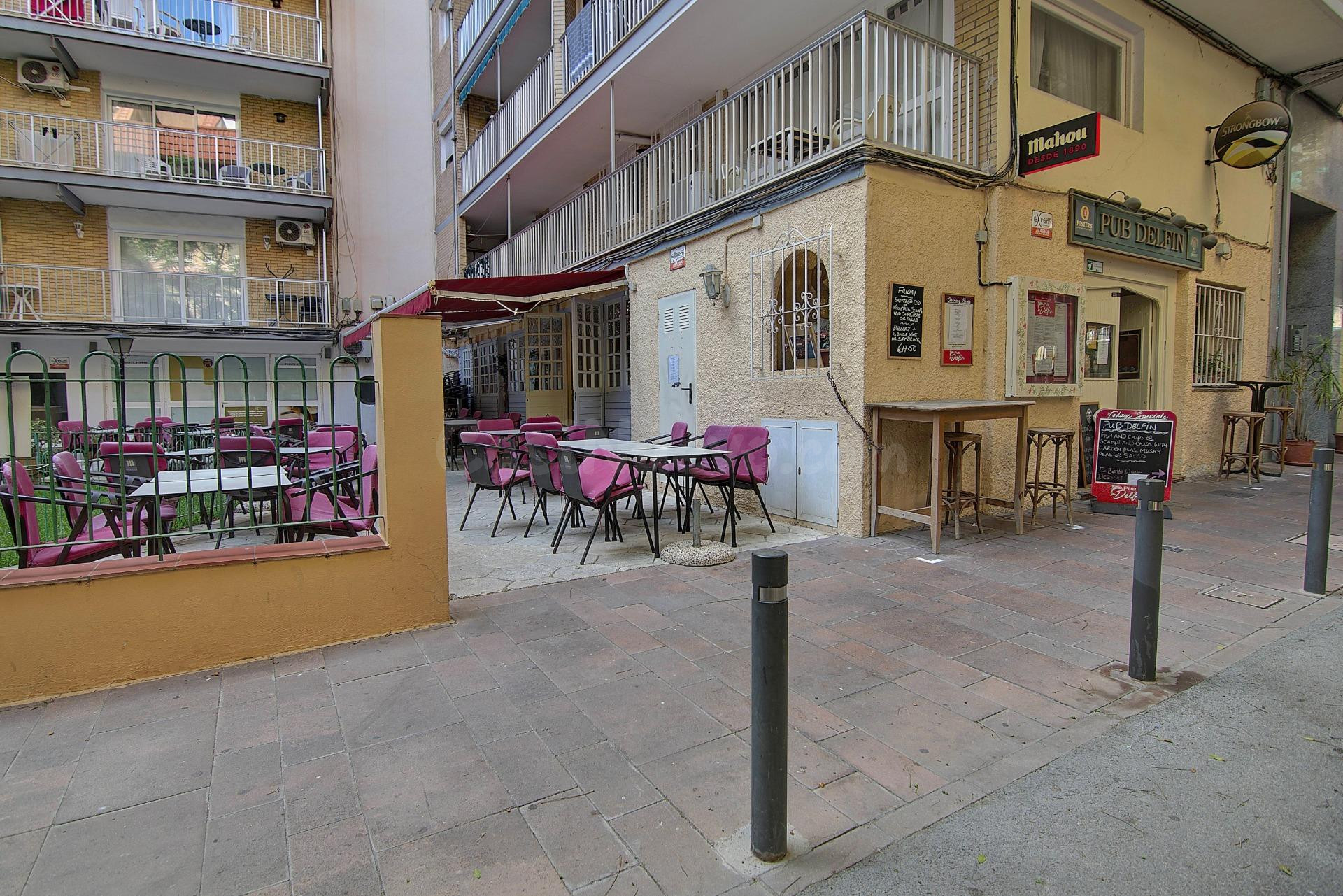 En venta en Calpe – Emblemático Pub & Restaurante Inglés con Local en Propiedad