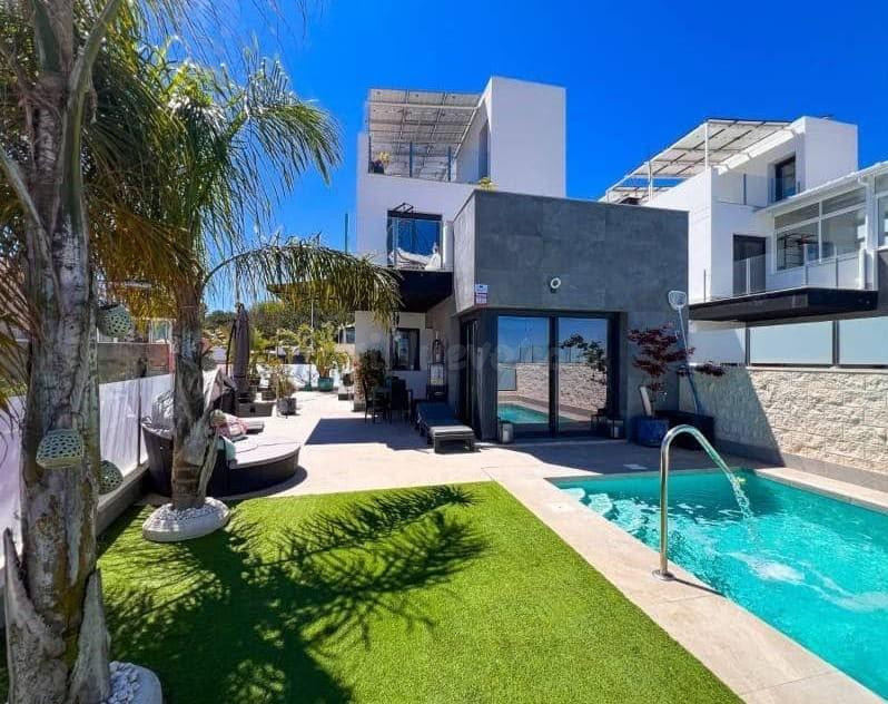 Villa de lujo con vistas panorámicas al mar y lago salado rosa – Los Balcones, Torrevieja