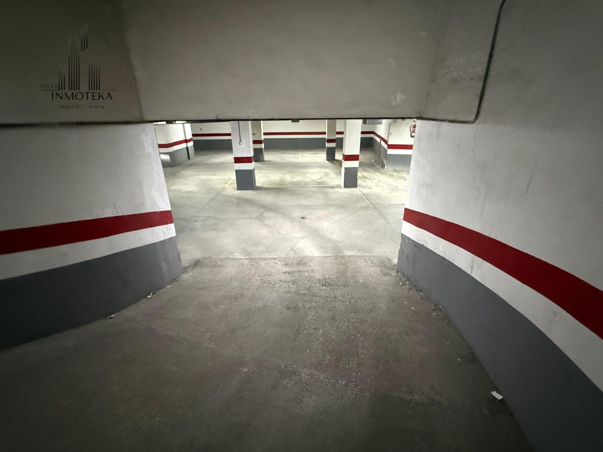 REF: C116 GRUPO INMOTEKA INMOBILIARIA VENDE PLAZA DE GARAJE ZONA SAN PABLO/FIESTA DEL ARBOL