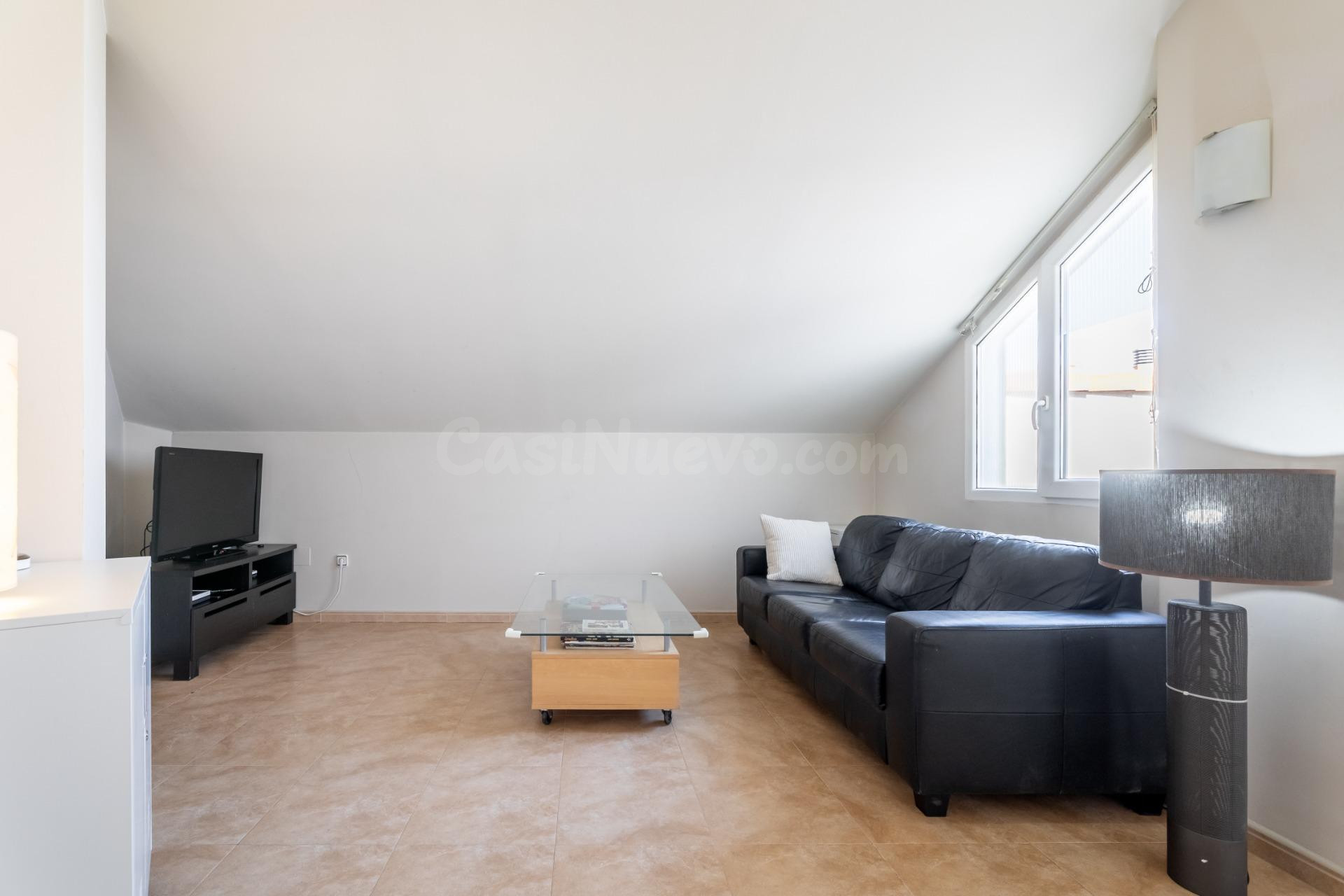 Ático con gran terraza, trastero en el Cerrillo - foto 4