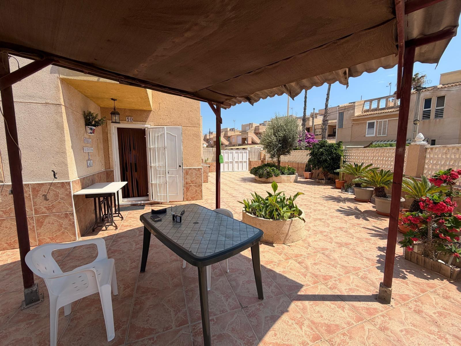 CHALET PAREADO EN LOS FRUTALES DE 4 HAB 3 BAÑOS VISTAS AL MAR Y PISCINA COMUNITARIA