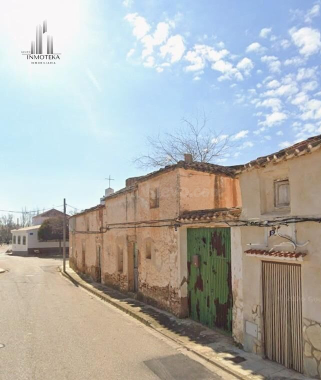 REF: C117 GRUPO INMOTEKA INMOBILIARIA VENDE CASA CON PATIO E - foto 3