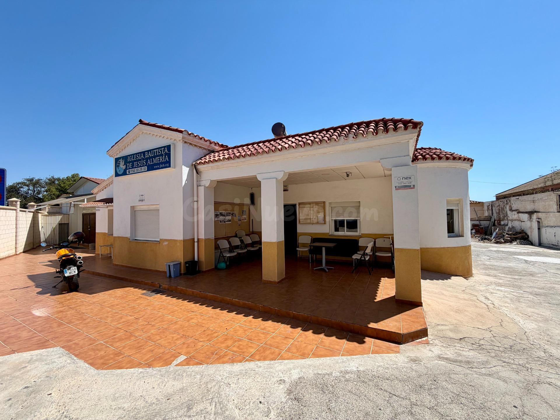 Finca urbana con vivienda y múltiples posibilidades en Huércal de Almería