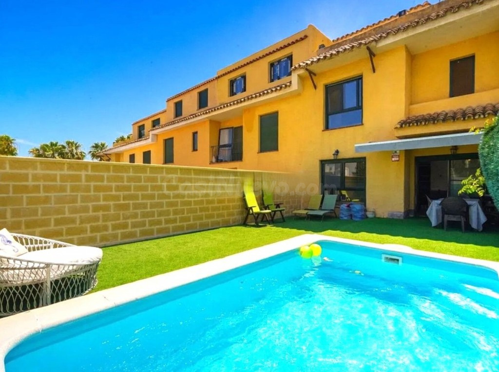 Adosada en Venta en Cancelada Málaga