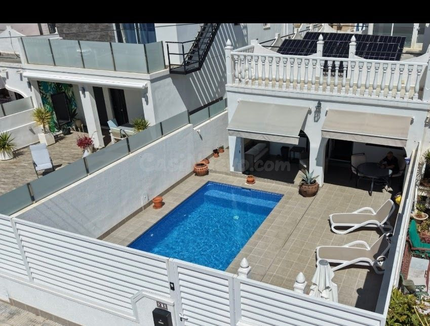 Casa 2 habitaciones 72m² en venta - Pueblo 9