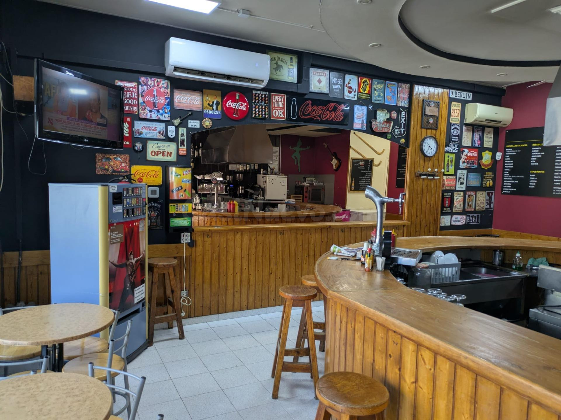 Traspaso bar de bocadillos y tapas en Palau Solità i Plegamans