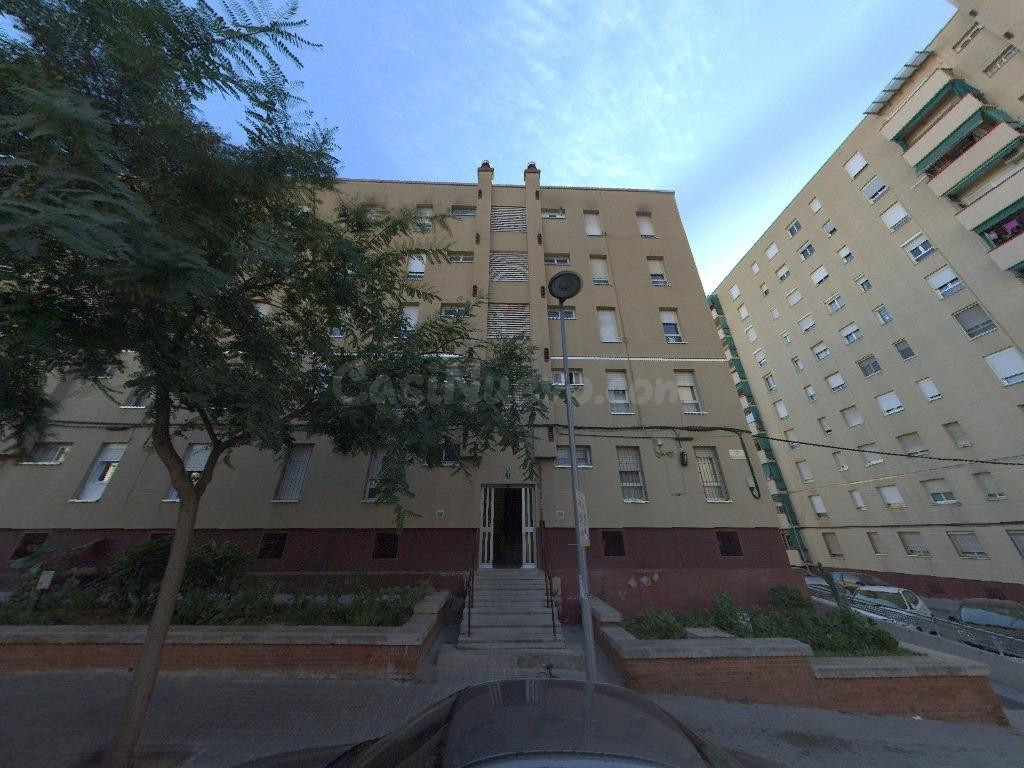 Se vende Piso OKUPADO en Rogelio Soto 6 Sabadell, (Barcelona).