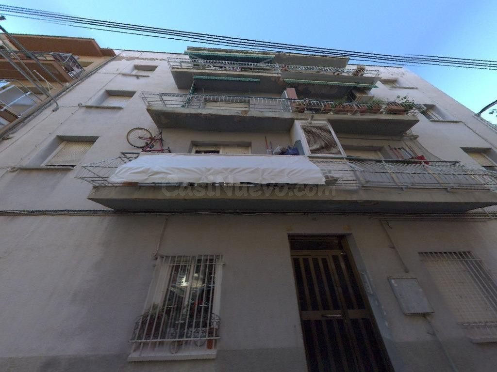 Se vende Piso OKUPADO en Osona 21 Sabadell, (Barcelona).