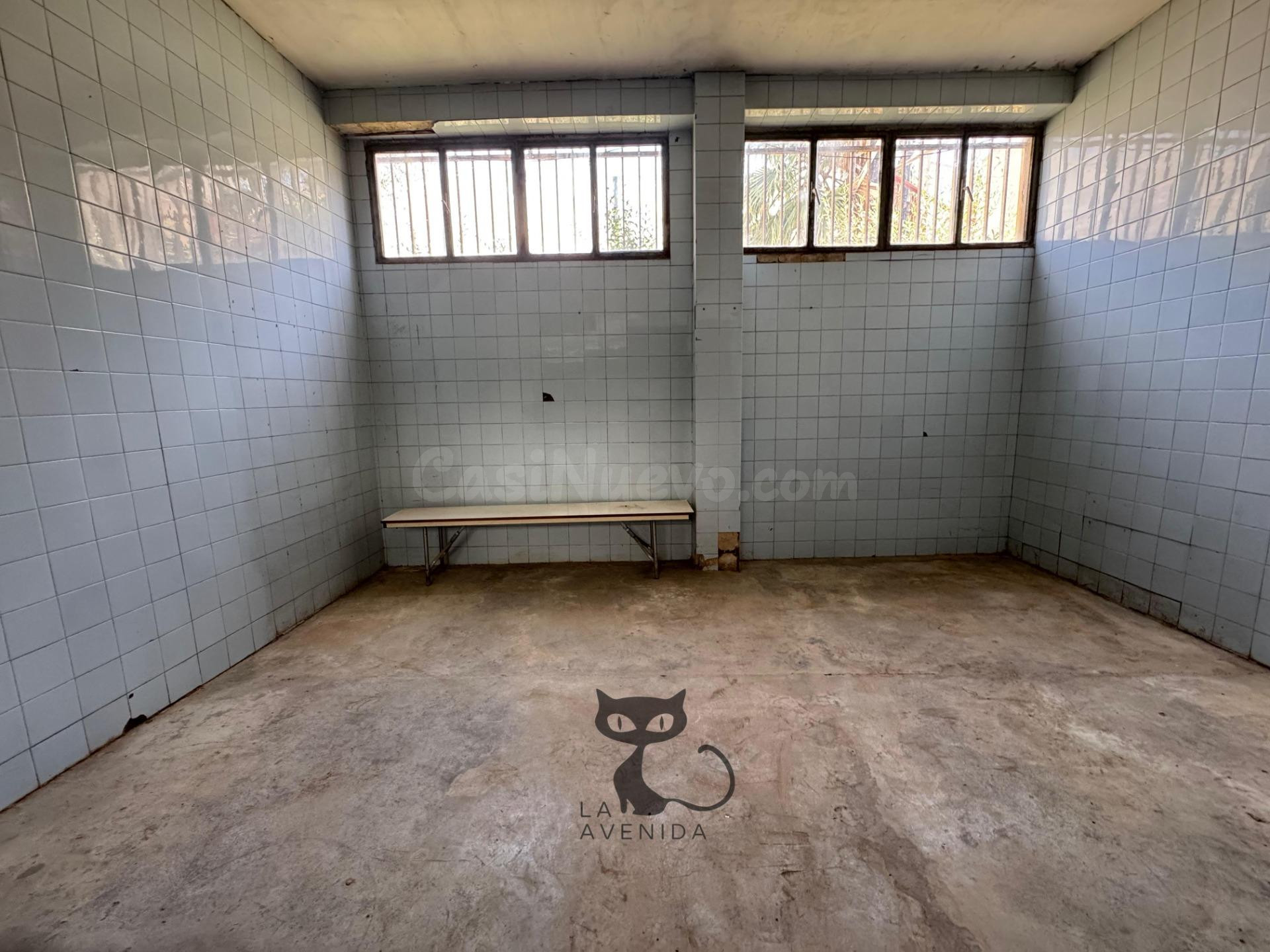 Gran nave industrial en Massanassa con oficinas, montacargas - foto 4