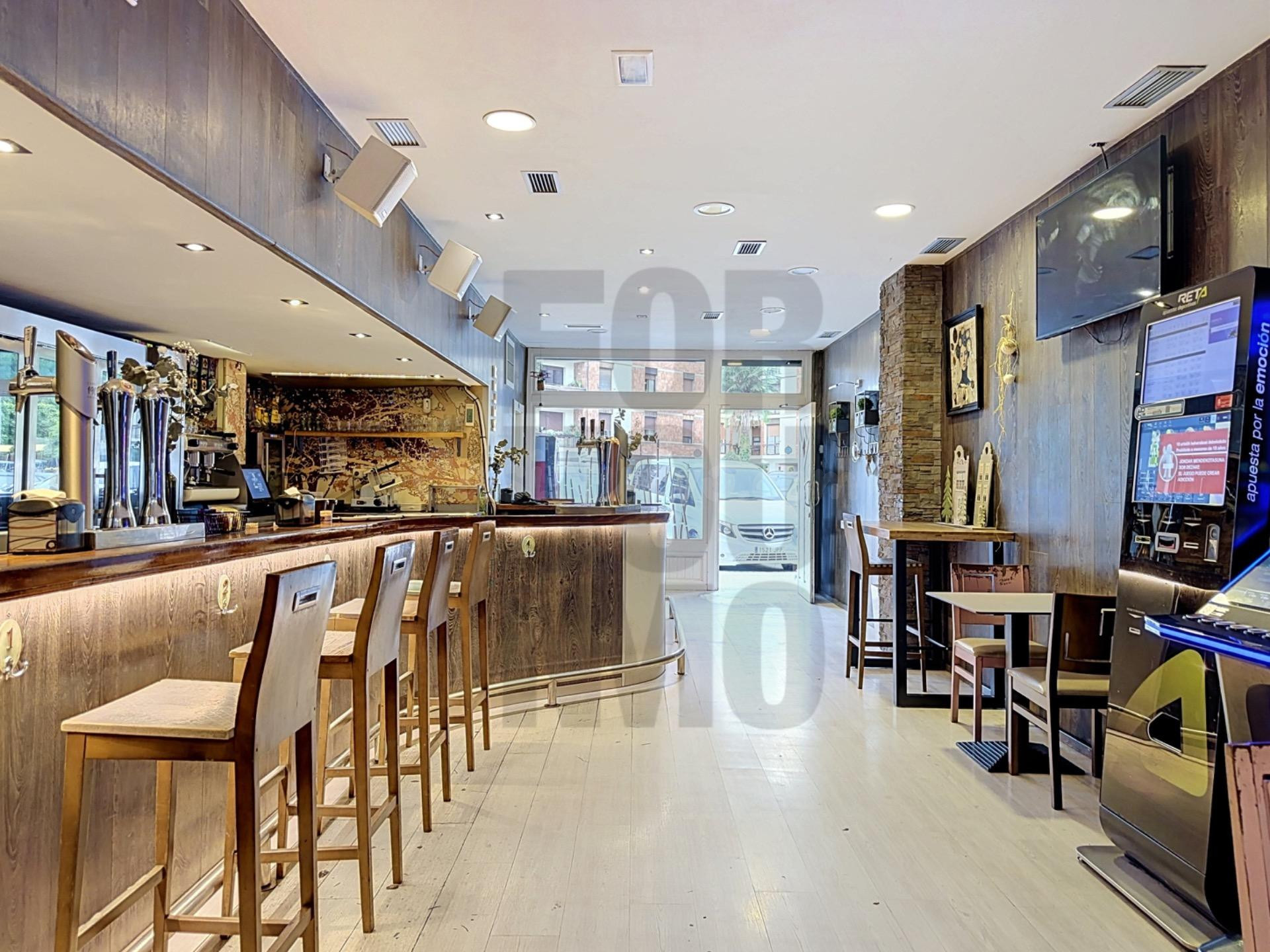 Amplio Local Comercial en el Corazón de Ordizia - Oportunidad Única