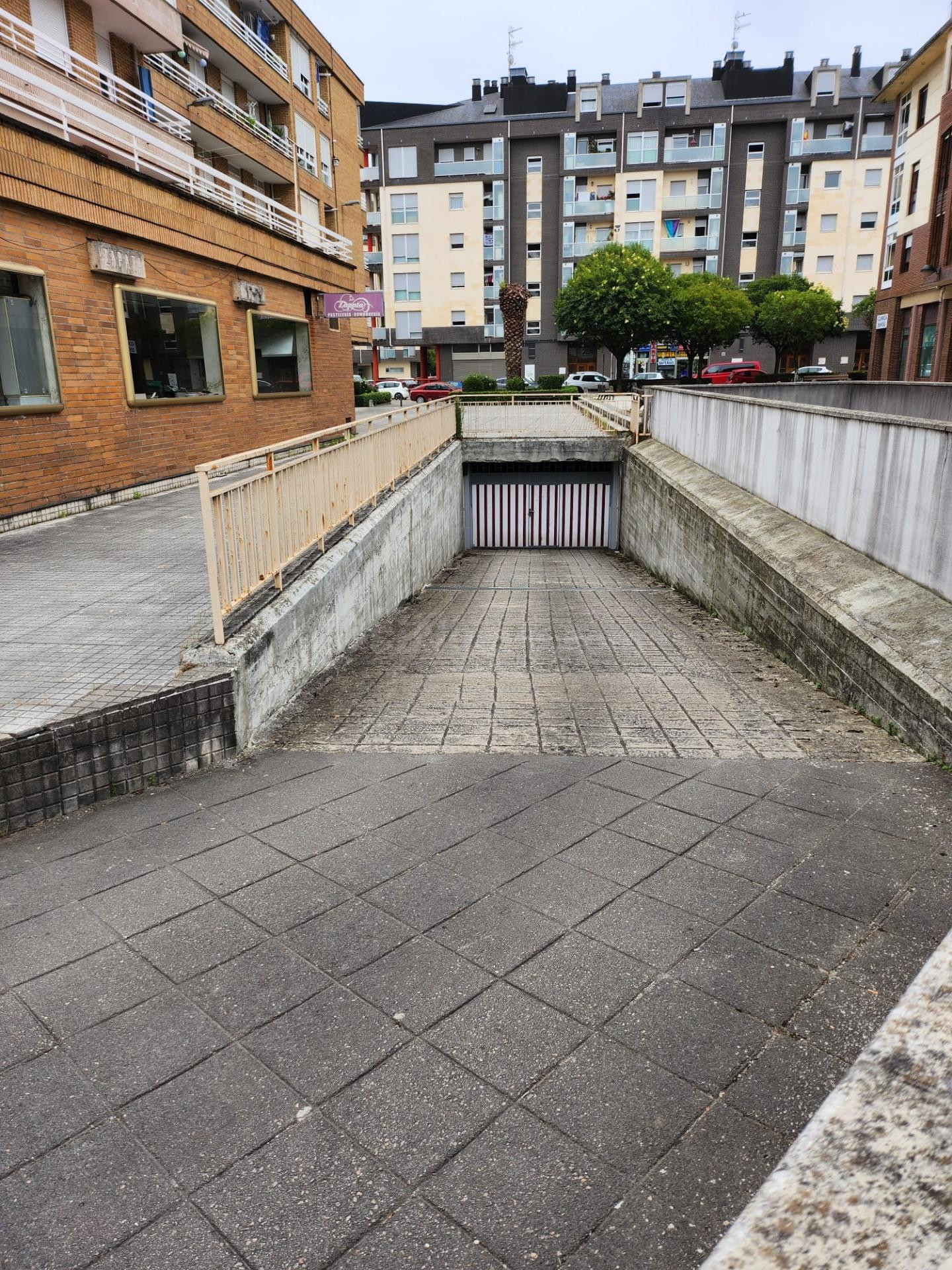 Garaje 15m² en alquiler - Covadonga - Campuzano - Ciudad Vergel