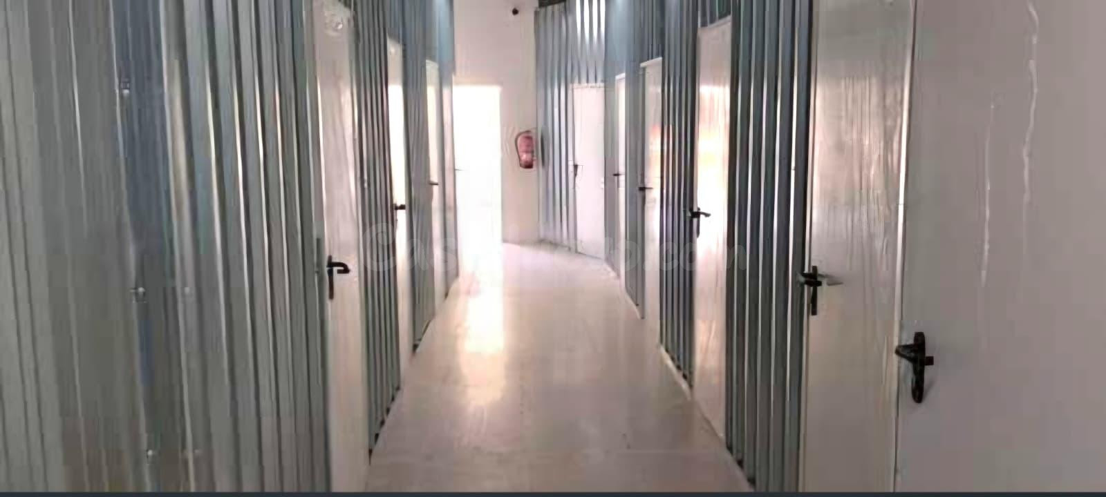 Oportunidad de INVERSIÓN - Se vende local con negocio de trasteros en funcionamiento en Palma.