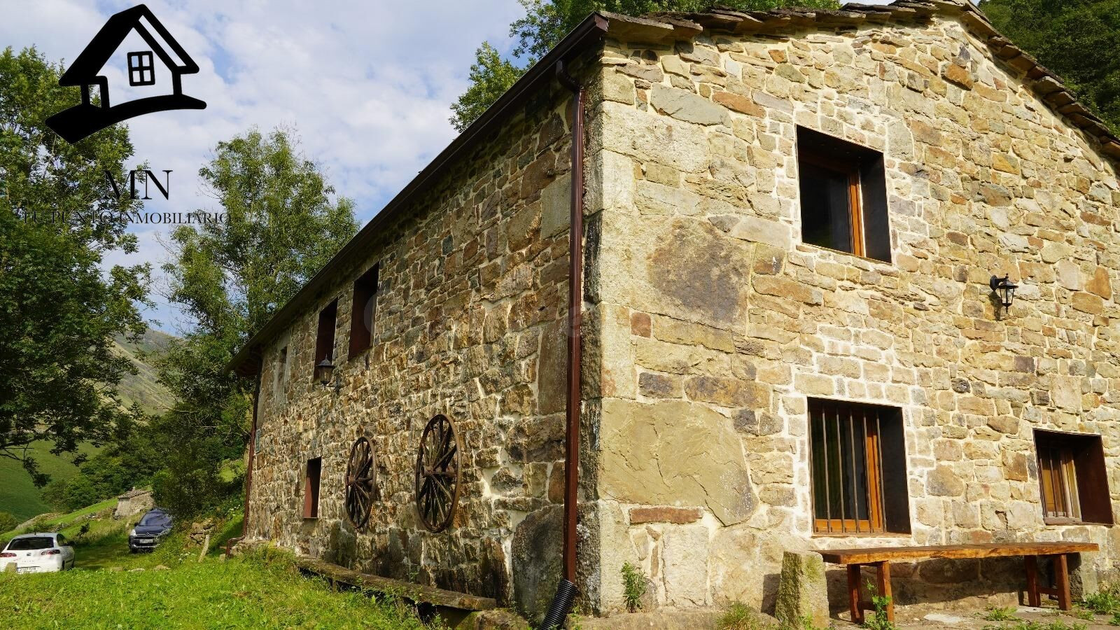 Oportunidad única en Vega de Pas: Majestuosa cabaña pasiega 