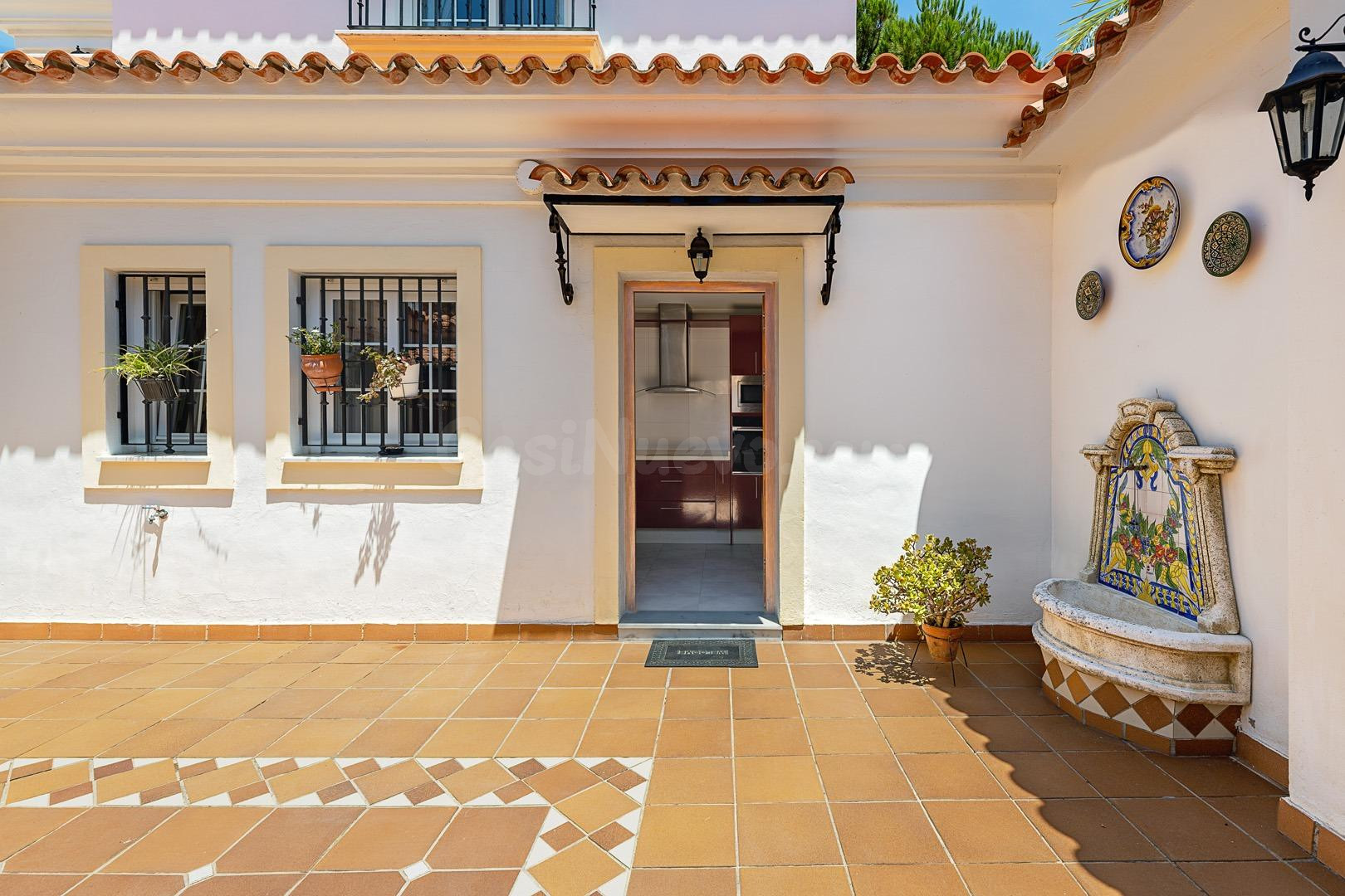 Villa en Nuevo Portil, Elegancia, Golf, Náutica, Mar y Priva - foto 3
