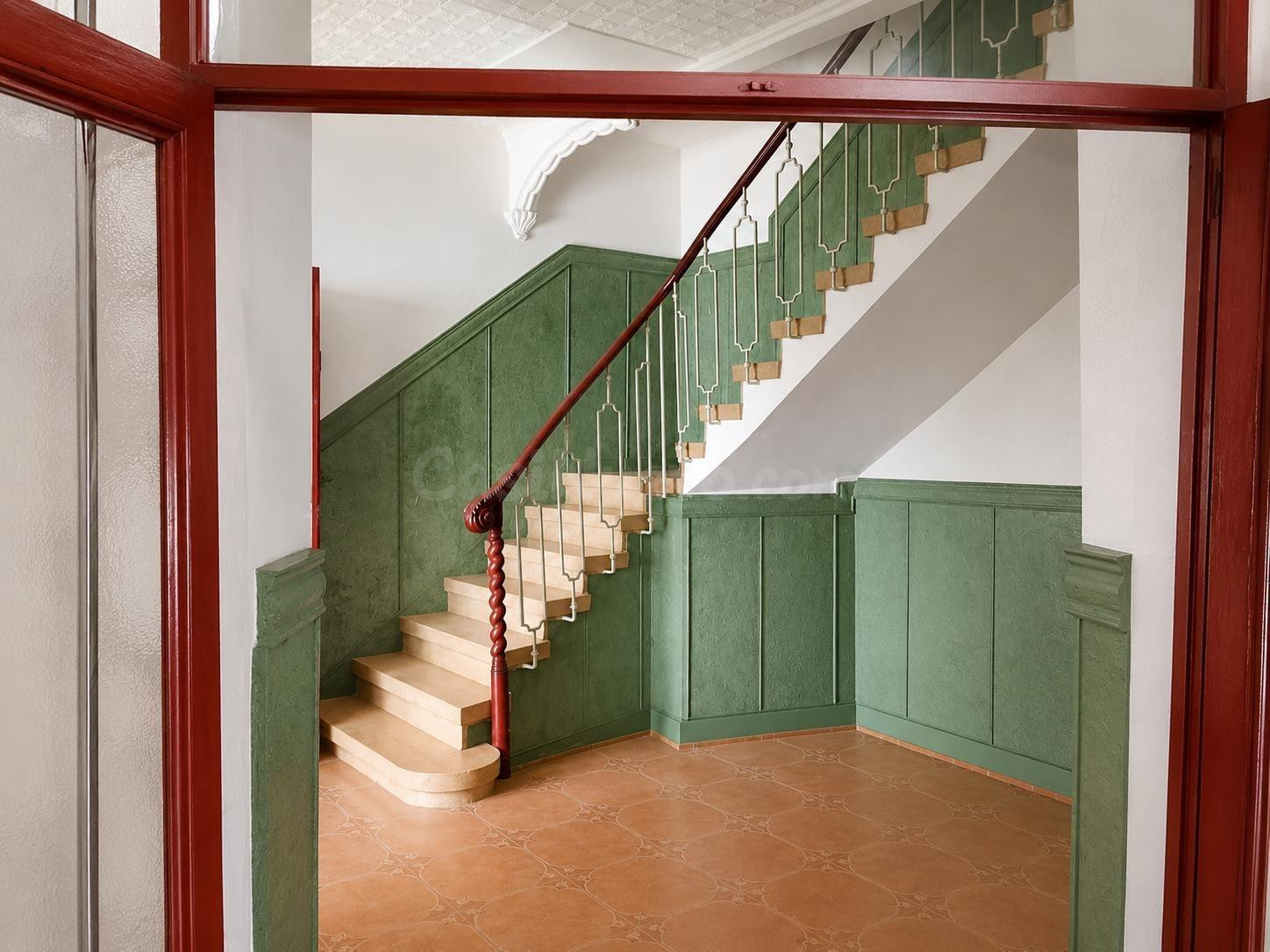 Tu Buena Casa te presenta una espectacular casa en Alguazas, una propiedad única por sus dimensiones y posibilidades.