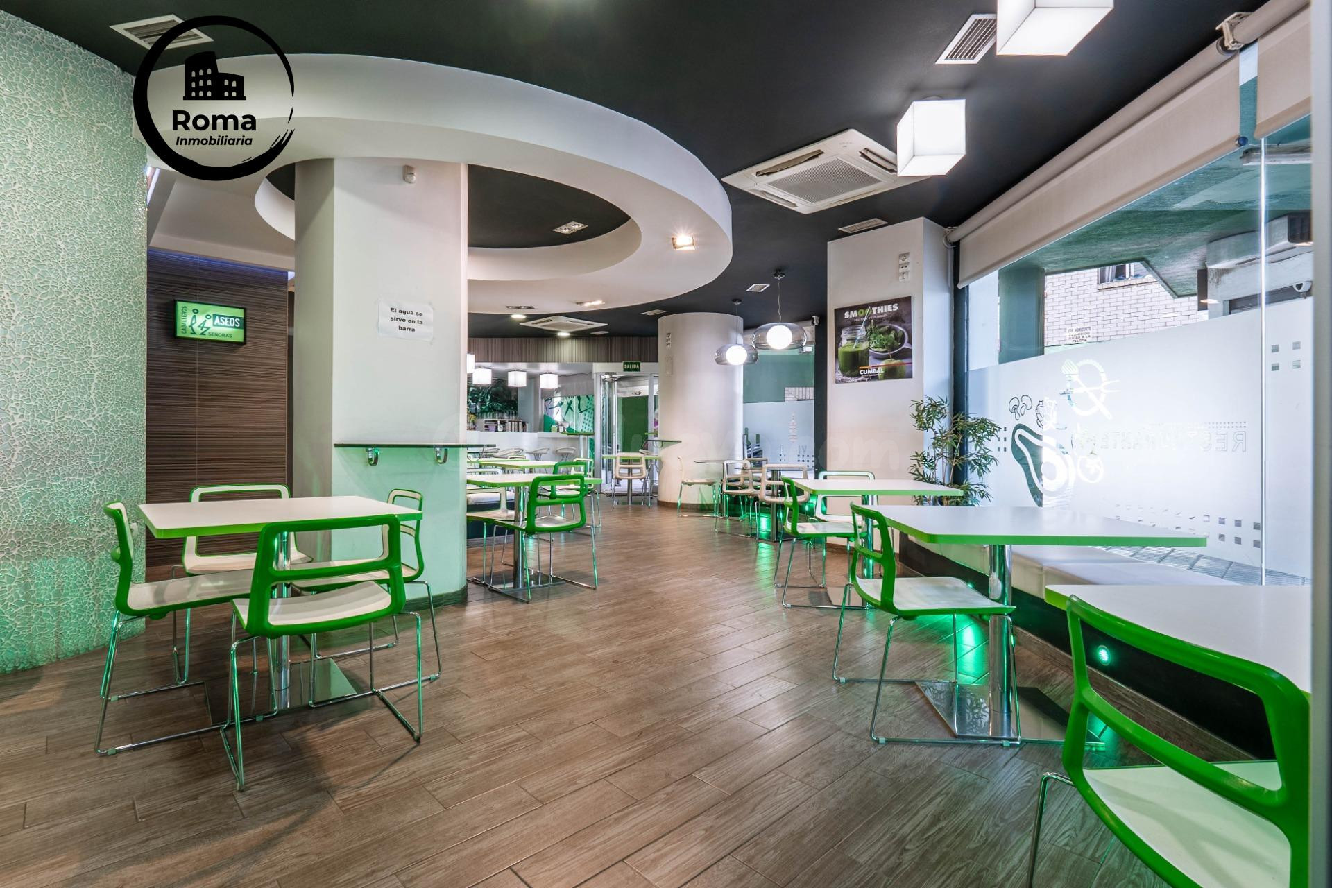 Venta de cafetería La Contraviesa de 160 m2  junto a Alcampo