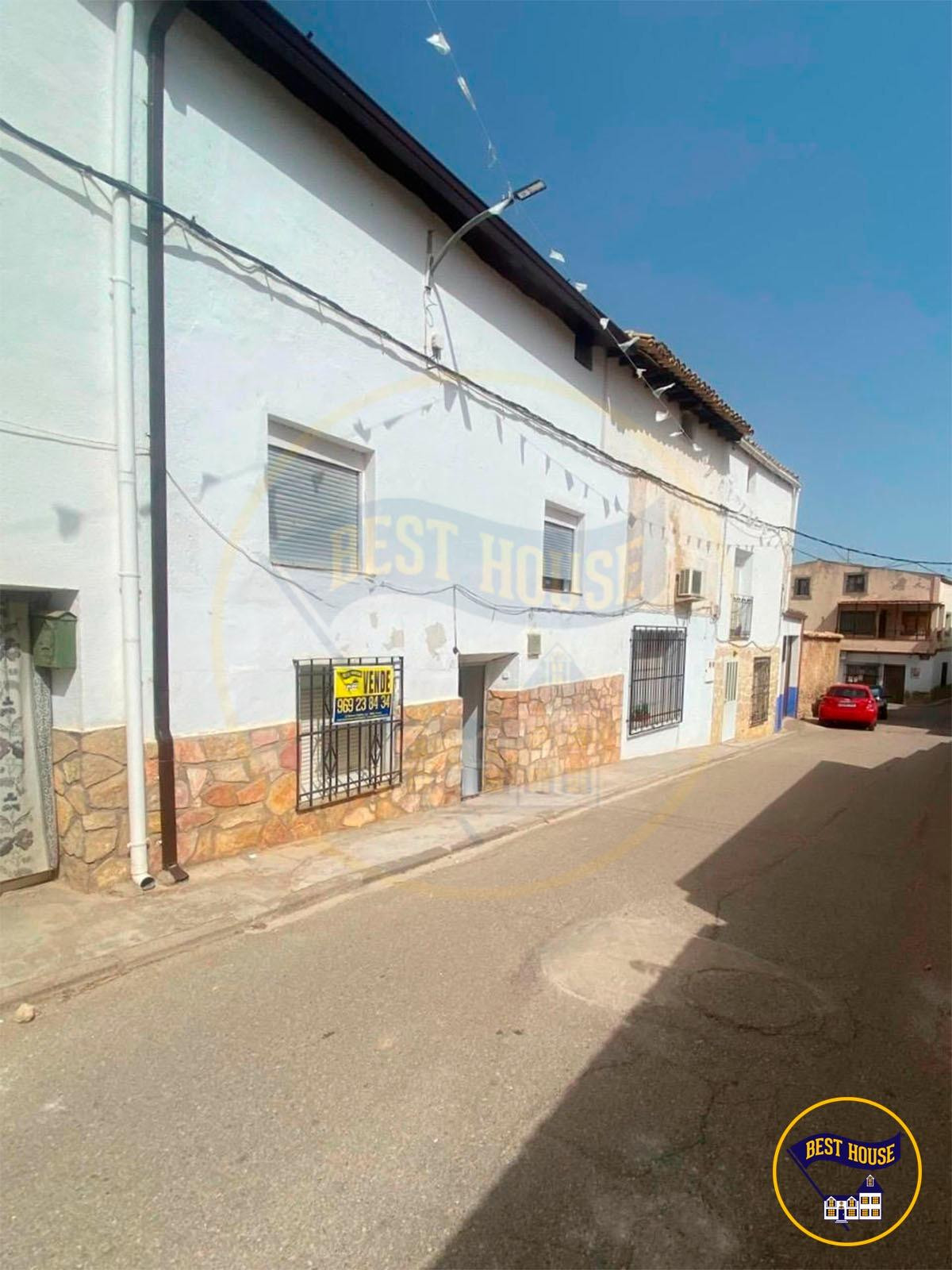 CASA A LA VENTA CON PATIO EN CAÑAVERAS