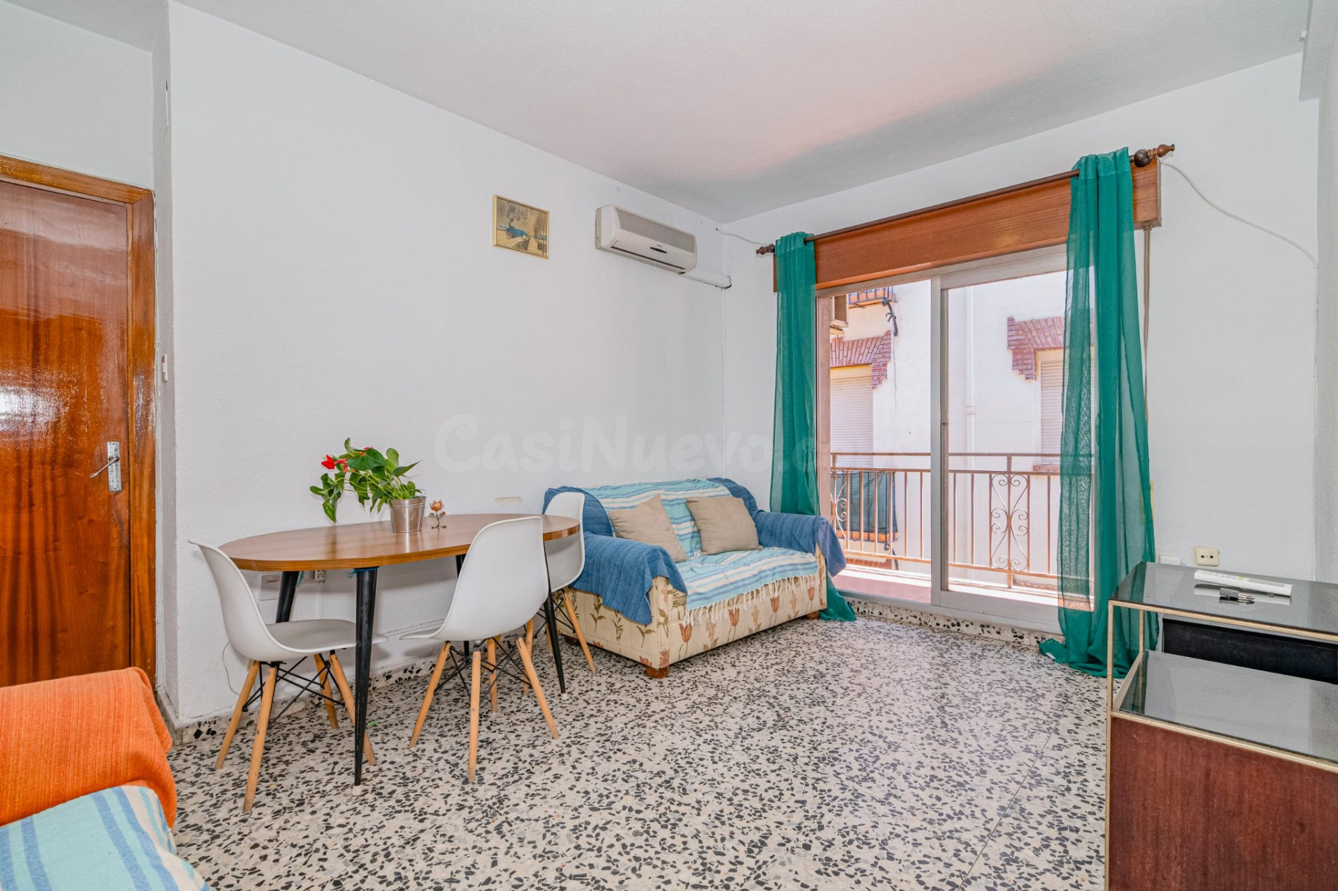 PISO DE 4 DORMITORIOS EN EL CENTRO DE GRANADA