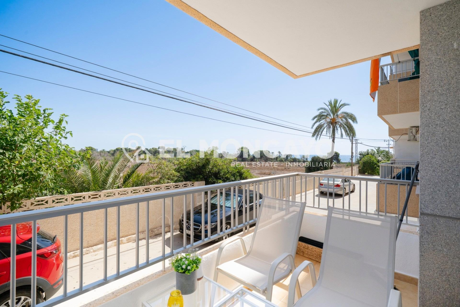Fantástico apartamento con terraza y vistas al mar a 400m de las playas de Torrevieja, Alicante, Costa Blanca