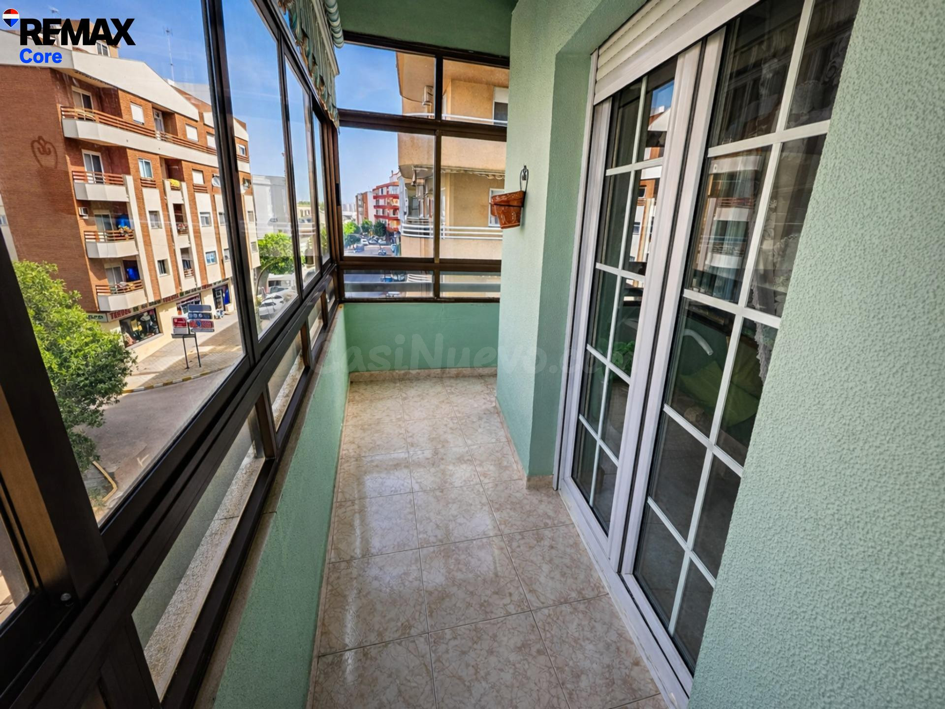 Amplio y Luminoso Piso en Almendralejo: Ideal para Entrar a Vivir