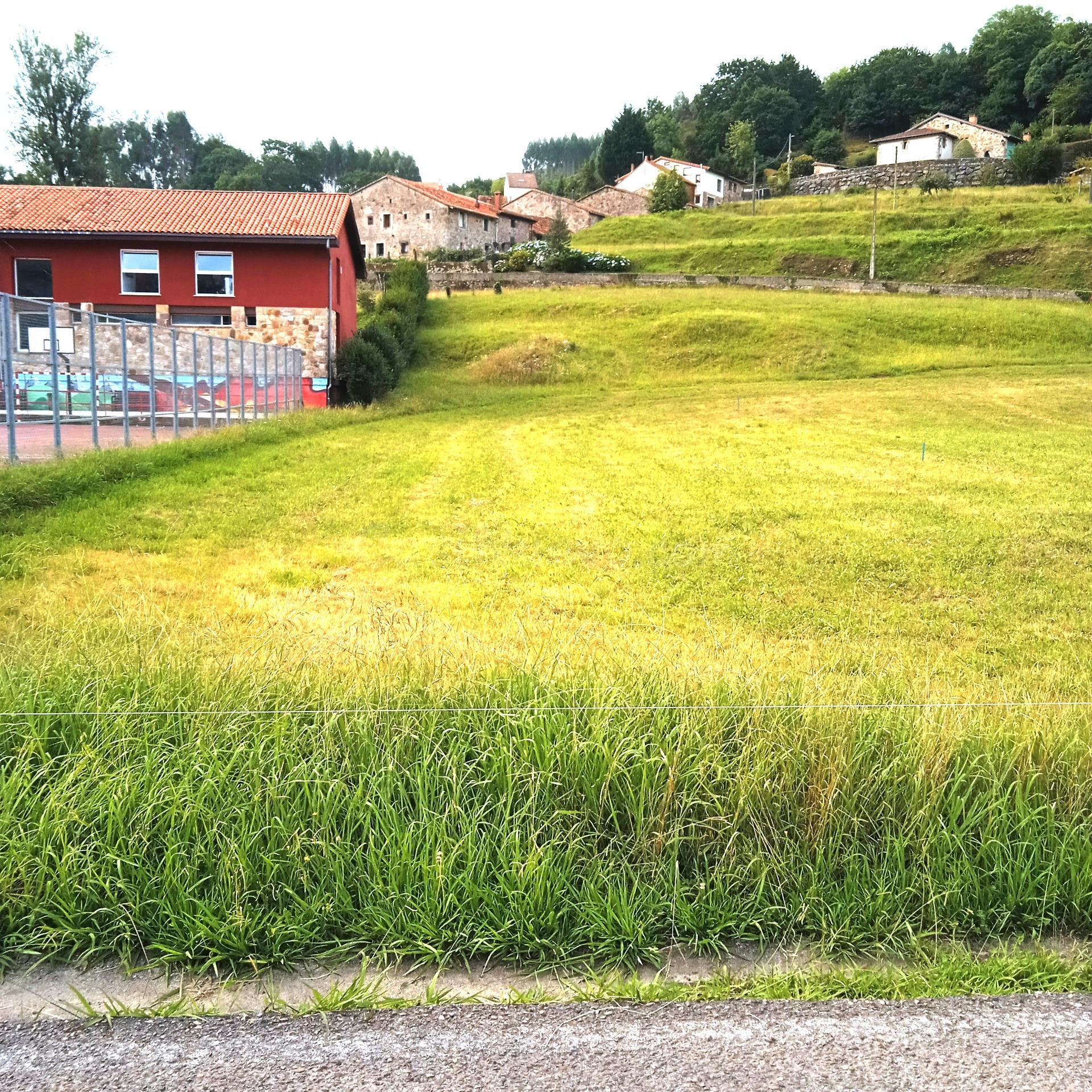 OPORTUNIDAD ÚNICA: PARCELA URBANA DE 1.347 m2 EN CADES (HERR - foto 3